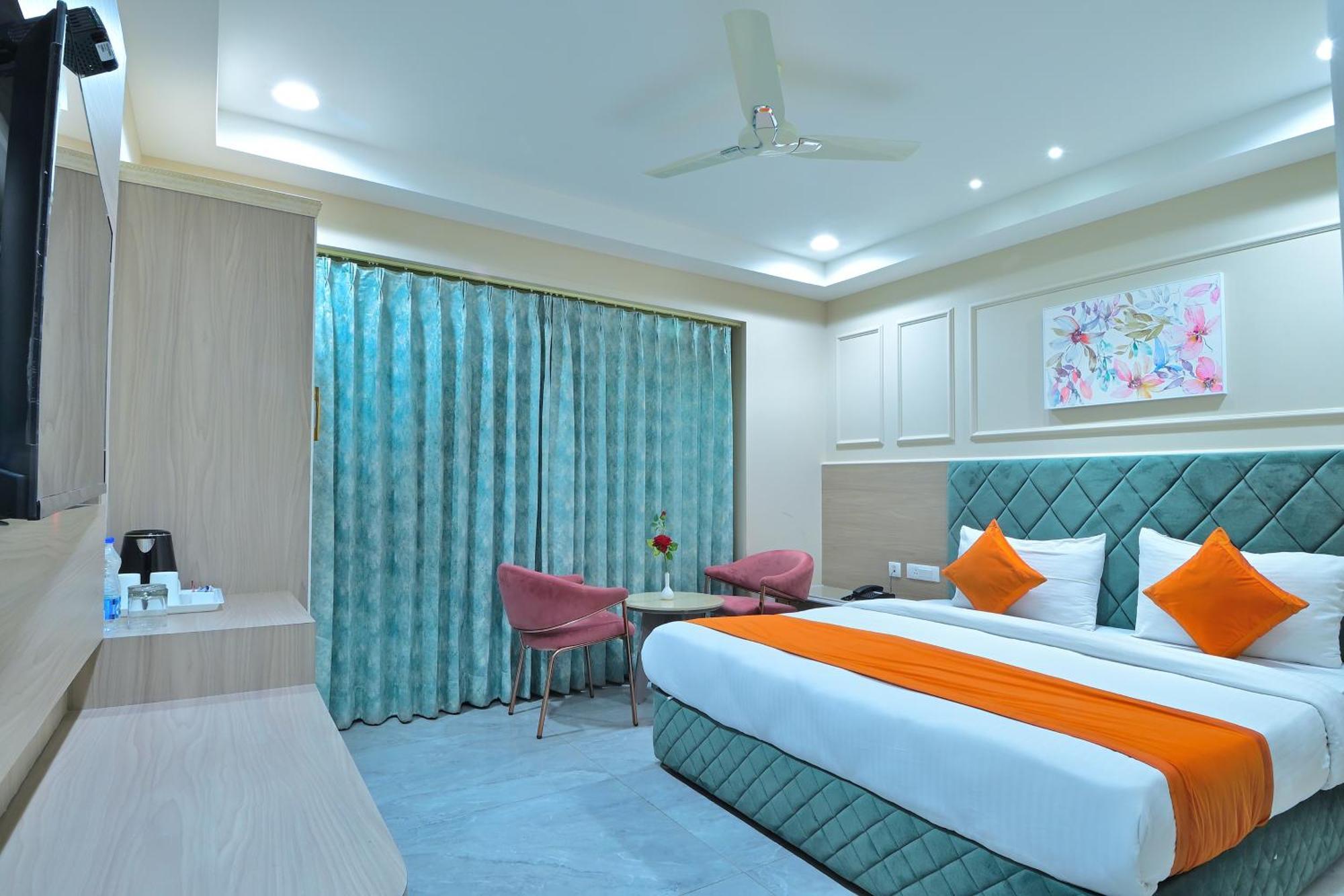 Hotel Sapphire House - 3 Mins Walk From Metro And 5 Mins From Rail Station 新德里 外观 照片