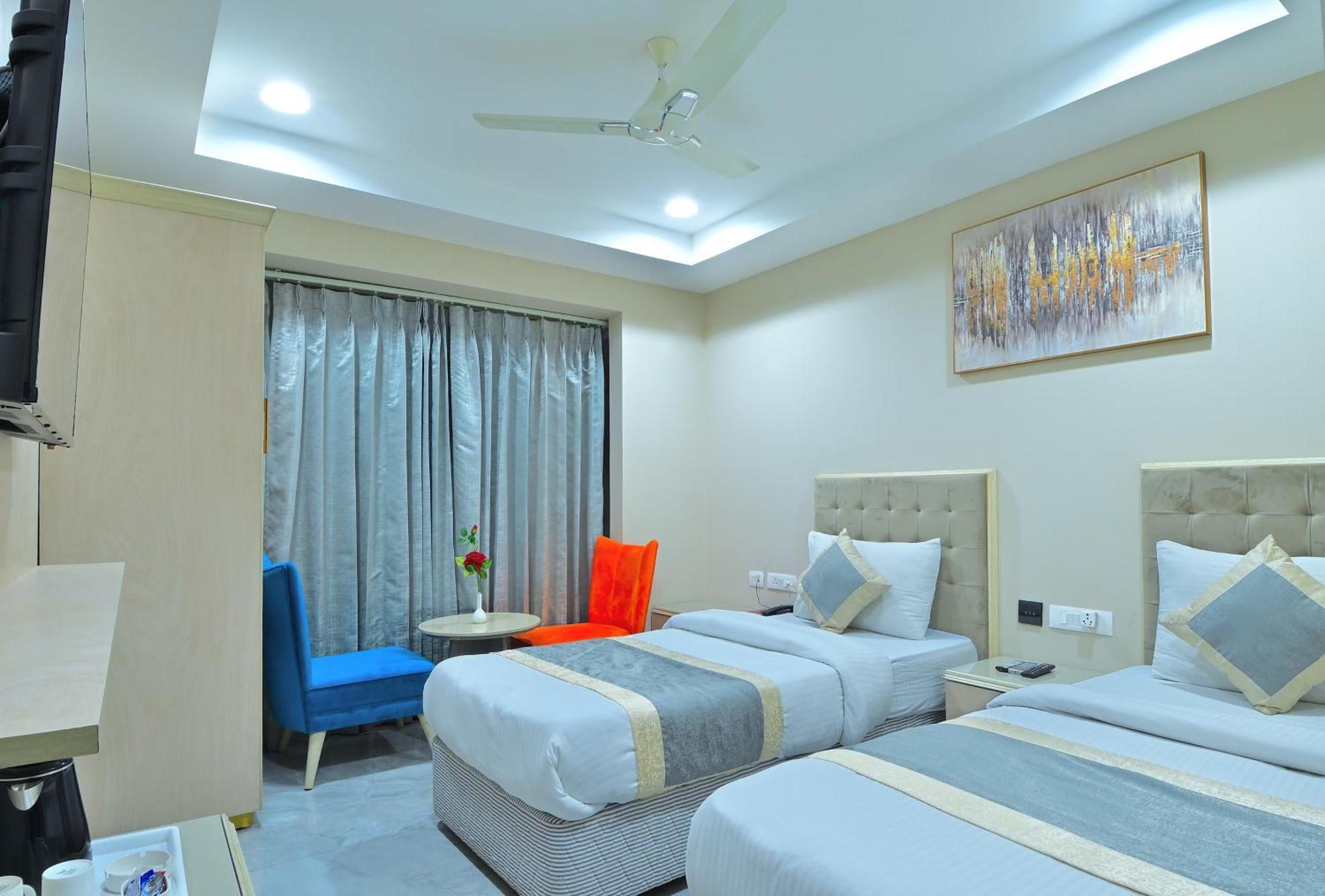 Hotel Sapphire House - 3 Mins Walk From Metro And 5 Mins From Rail Station 新德里 外观 照片