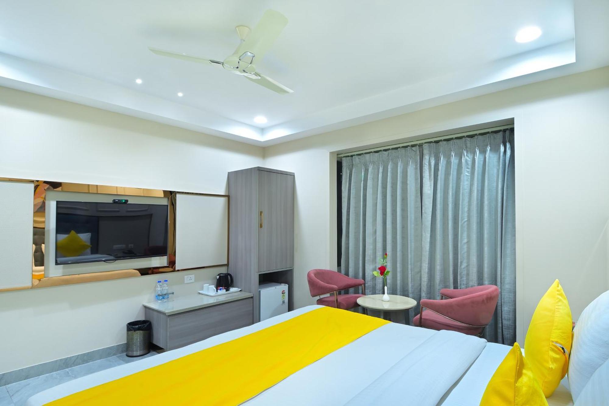 Hotel Sapphire House - 3 Mins Walk From Metro And 5 Mins From Rail Station 新德里 外观 照片