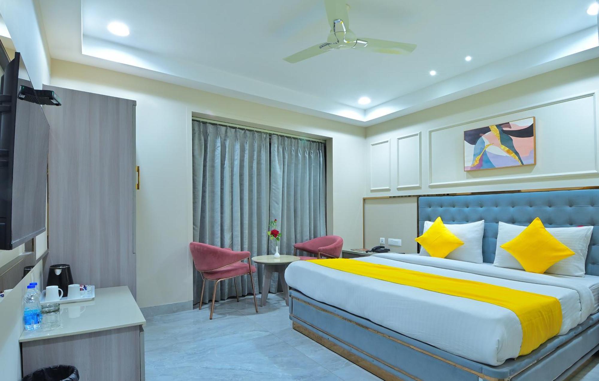 Hotel Sapphire House - 3 Mins Walk From Metro And 5 Mins From Rail Station 新德里 外观 照片